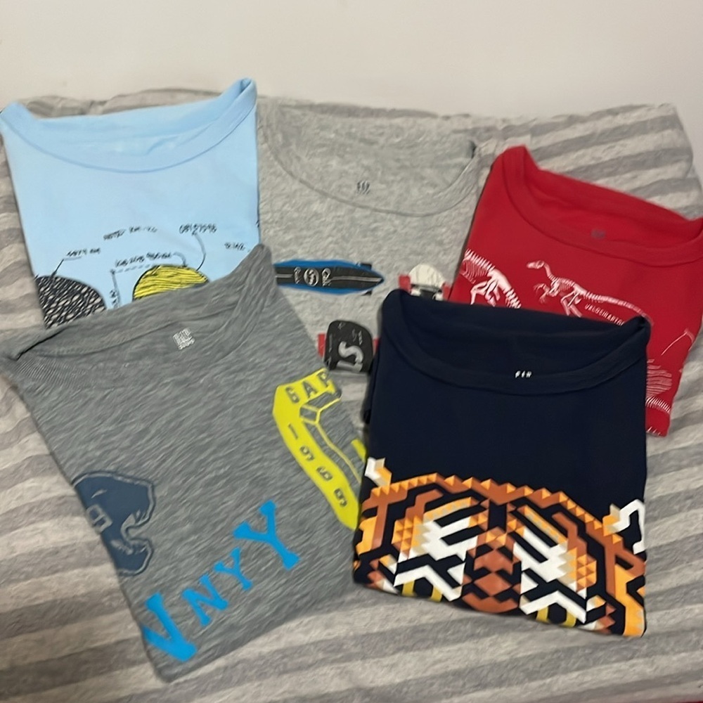 Bundle of 5 GAP Boys T-Shirts Size M-L